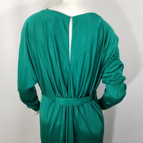 BCBGMaxAzria Emerald Green Wrap Dress V-Neck - Picture 5 of 8